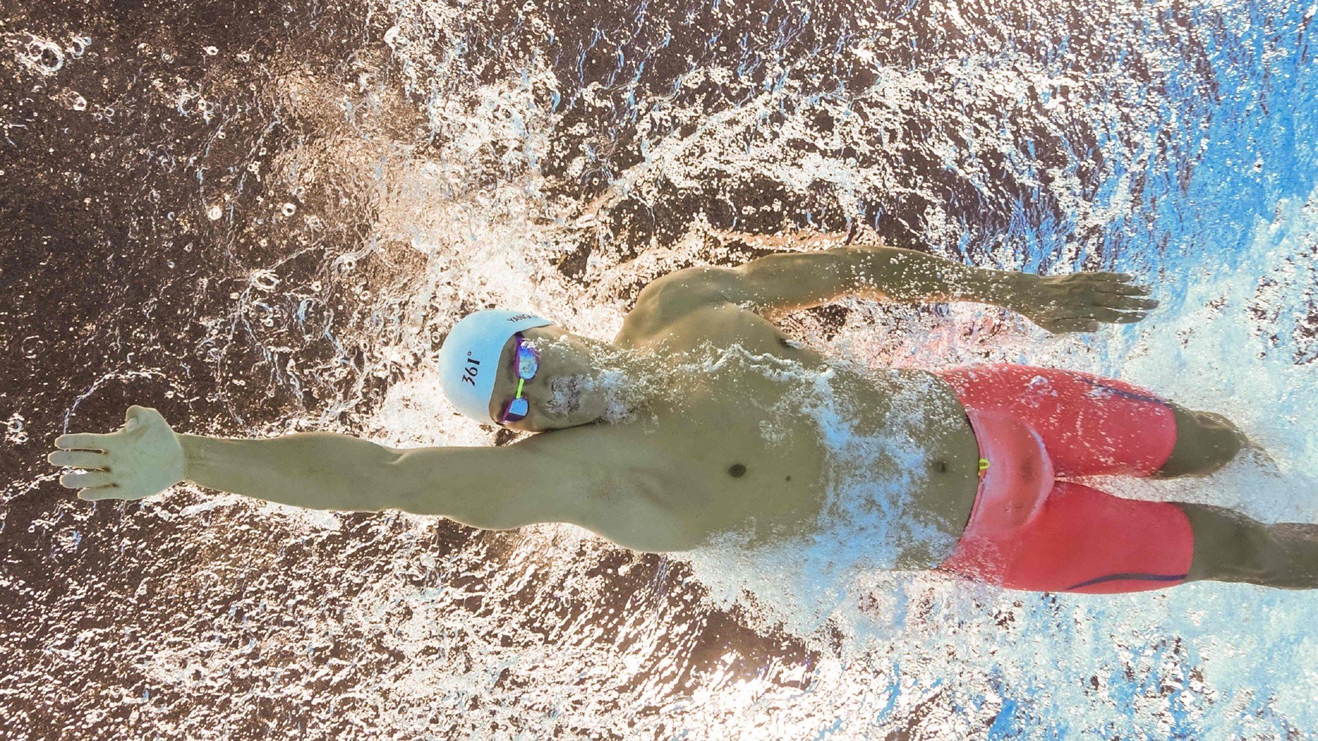 自由泳接力希腊配合默契取胜,自由泳接力破纪录